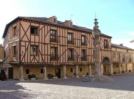 Posada Restaurante Ducal, hotel v destinaci Peñaranda de Duero