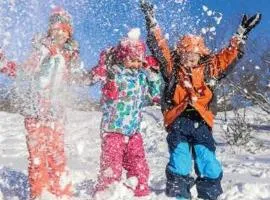 Berghaus Bergzyt - Apartment Älplersuite - im Ski und Wandergebiet