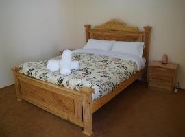 Secret Garden Hostel & Guesthouse, hotel in Chitral