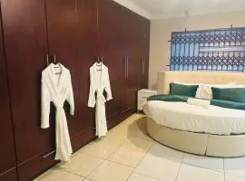 Vuyomat at Sea Guest House Bluewater Bay