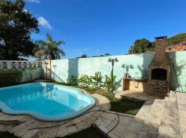 Chácara com piscina e 3 varandas no Caldas, hotel a Barbalha