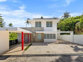 Villa Capitán Modern Stay Near Beach with pool, hotel in Vega Alta