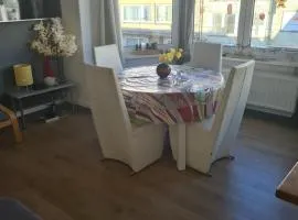 Appartement avec parking 50 m de la mer