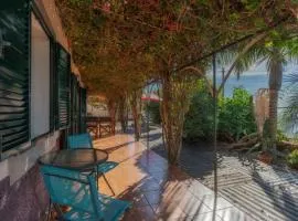 Flora Garden House by HR Madeira