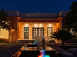 Private Home Gardens & Pools, Complementary tours and experiences inclusive