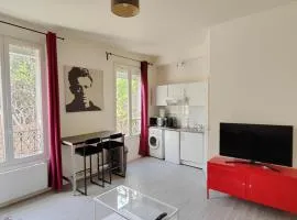 Comfy Parisian studio!