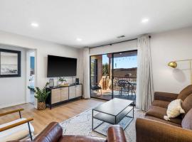 Avondale Hideaway - Condo for 6, hótel í Branson