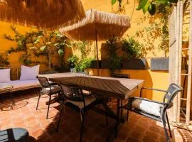 Elegant 3BR TownHouse w/ En-Suite Baths – Mouraria | By Airnest