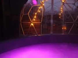 Love room avec Spa privatif "la Courtisane" - Terrasse 40m2 - love-room-alsace-67