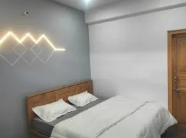 THE MOUNTAIN RETREAT HOMESTAYs