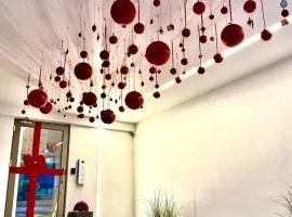 THE NIXON Luxury Suites and Apartment Hotel