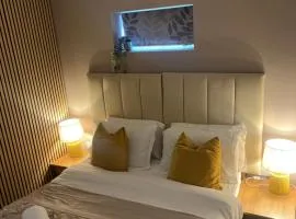 Private Cosy 1Bd in town