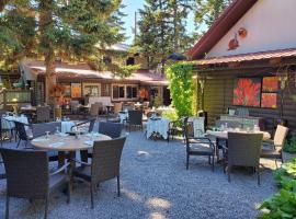 Laughing Horse Lodge, hotel in Bigfork