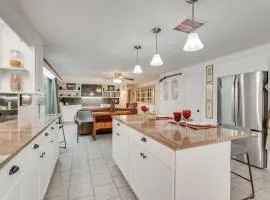 Quiet Greenwood Retreat Perfect for Nurses!