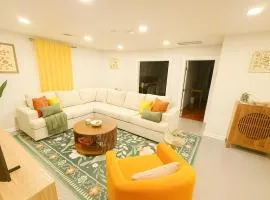 Sleeps 6- Cozy Vintage Napa Home