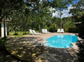 Hotel Sonidos Amados, hotel u gradu 'Sierpe'