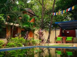 resort zulley, Hotel in Morjim