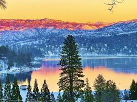 Surreal Feel Lakeview #B (Upstairs), khách sạn ở North Shore