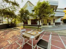 Upavan Villa- 4 Km Away From Aluva Railway Station