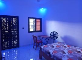 Femi, sme&scaron;taj sa kuhinjom u gradu Keur Massar