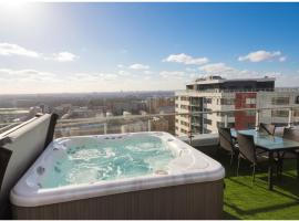 Exclusive Penthouse And SPA, hotel con ba&ntilde;era de hidromasaje en Riga
