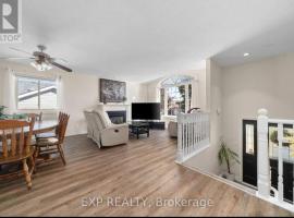 Luxurious home in Belleville, hotel em Belleville