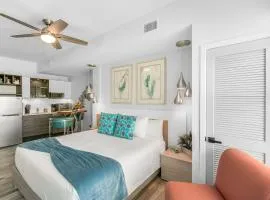 Portside Suite - Cape Crossing Resort and Marina