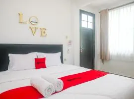 RedDoorz at Homestay Joglo Ibu Prambanan Yogyakarta