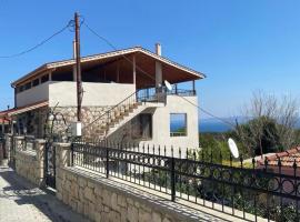 Kösederede köy evi, hotel v mestu Karaburun