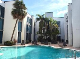 Tropical Palms Hotel，克利爾沃特的飯店