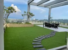 22 Penthouse by BRB, Airport View & 18 Pax