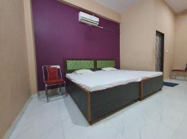 SPOT ON Megha Paradise And Guest House, ξενοδοχείο στη Τζαϊπούρ