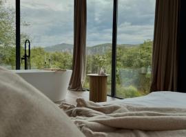 Nest House, hotel v destinaci Dubová