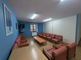 Gîte spacieux à Faverolles avec parking et aire de pique-nique - FR-1-611-126