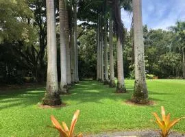 Royal Palm Cottage Hawaii