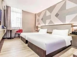 Borrman Hotel Zhuhai Mingzhu Railway Station Rainbow Shopping Mall