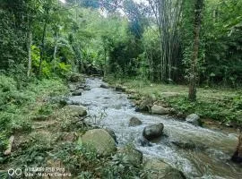 ติดธารโฮมสเตย์ - Cabin by The stream