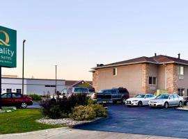 Quality Inn & Suites Green Bay - Ashwaubenon, hotel near Austin Straubel International Airport - GRB, Green Bay