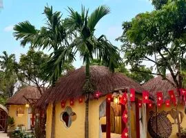 Tam Coc Sora - Traditional Home - Center