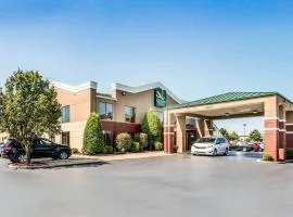 Quality Suites Paducah I-24