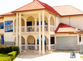 llc APARTMENT, ξενοδοχείο σε Kumasi