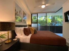 Urban Retreat - Shared Apartment with Queen Bed and Private Ensuite, ubytování v soukromí v destinaci Brisbane