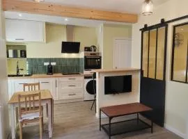 L'Atelier ,Calme, parking, centre Gémozac