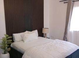Heirloom Luxury Hotel and Apartments, hotel in Maiyegun