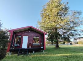 Cabañas El Roble, hotel v destinaci Dalcahue