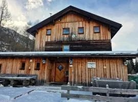 Sadnighaus, Schutzhütte auf 1880m