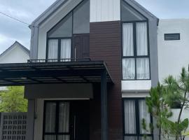 Homestaysingkawang88, vila v destinaci Singkawang