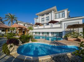Huazhu Luxury Qingqiu Biju Villa Hotel, hotel u gradu Vujišan