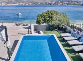 Villa Palace Al Nera