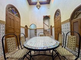 Riad al anwar, hostel v destinaci Rabat